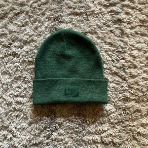 Basically New Herschel Toque